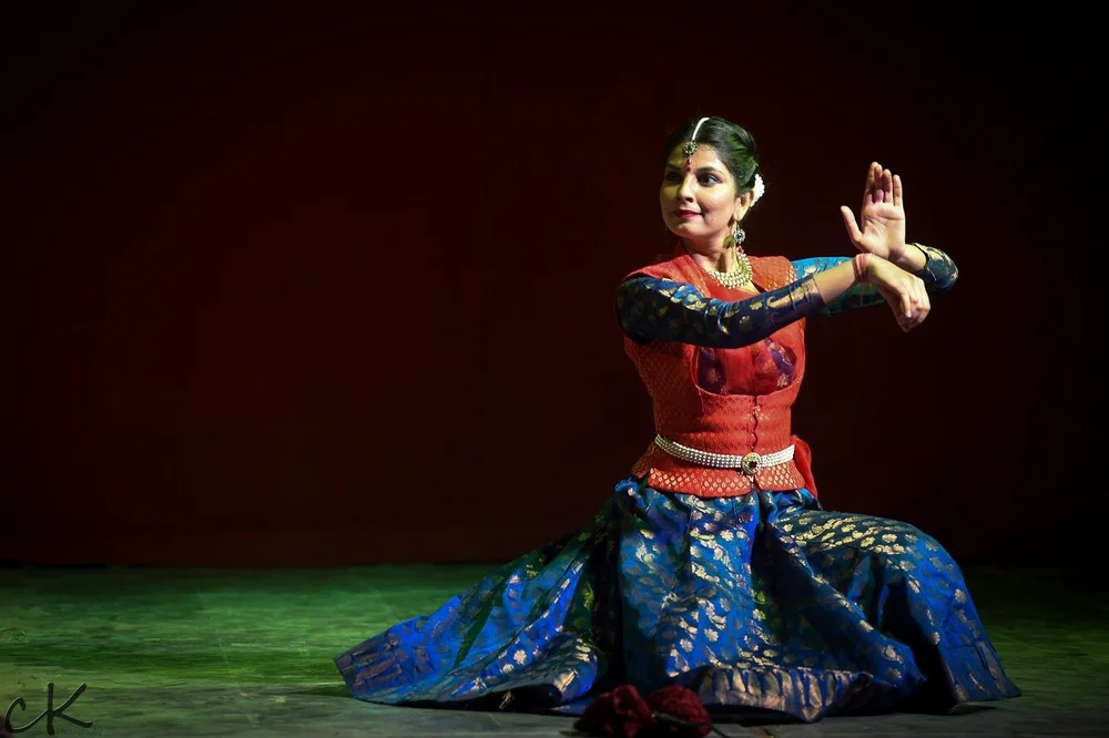 Ayol erkakni tili bilan sikdi